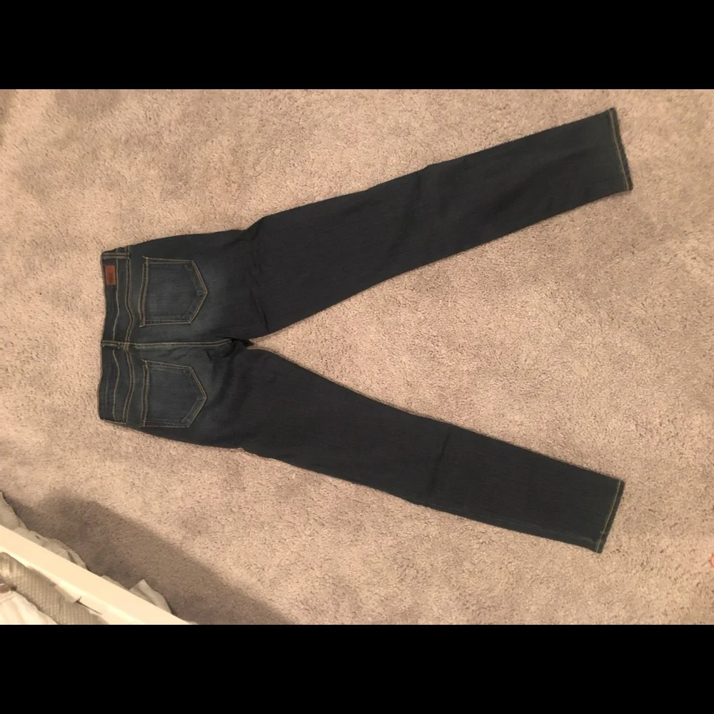 Paige Edgemont Skinny Dark Wash Blue Jeans - 26 - Picture 7 of 7